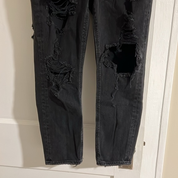 AE High Rise Ripped Mom Jean - Picture 3 of 5